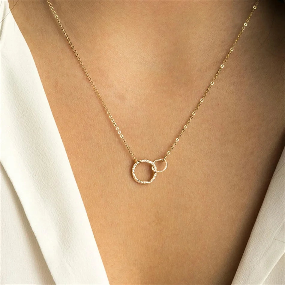 Interlocking Double Circle Necklace